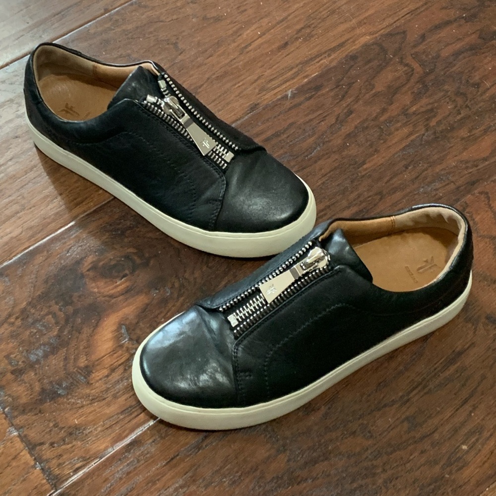 Frye Lena Zip Black Leather Size 7.5